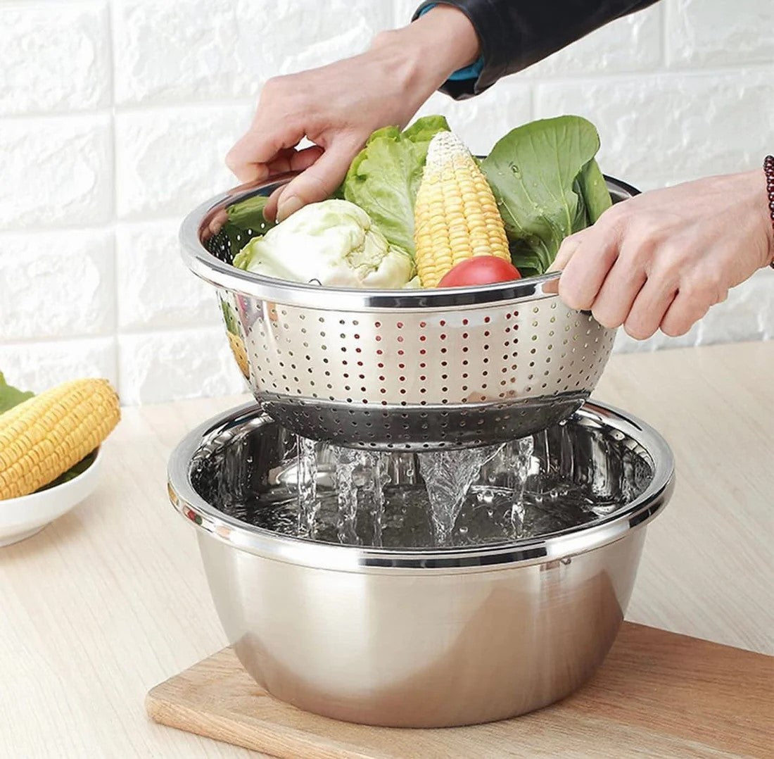 Stainless Steel Bowl With Strainer